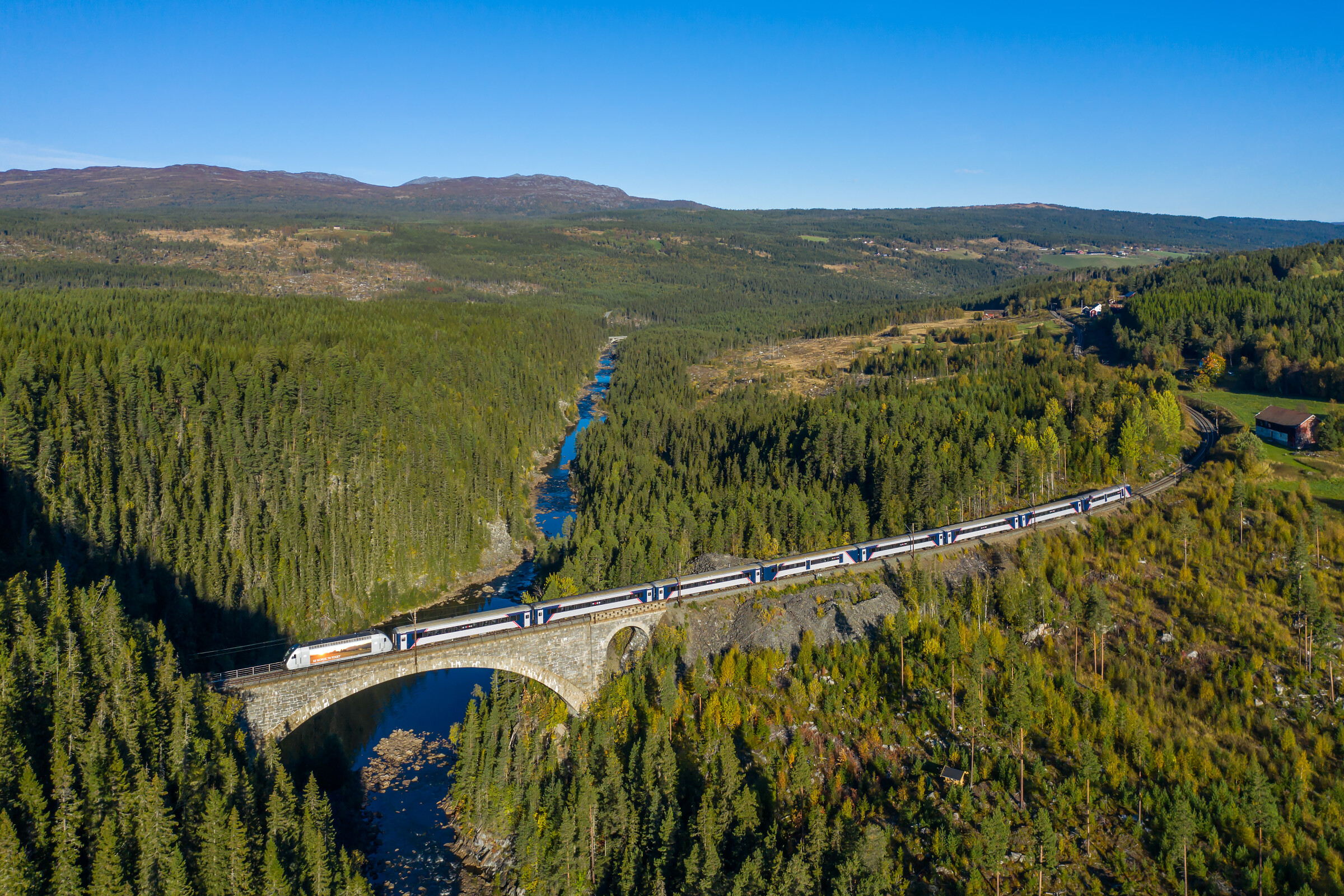 Dovrebanen - mellom Ulsberg og Fagerhaug.jpg